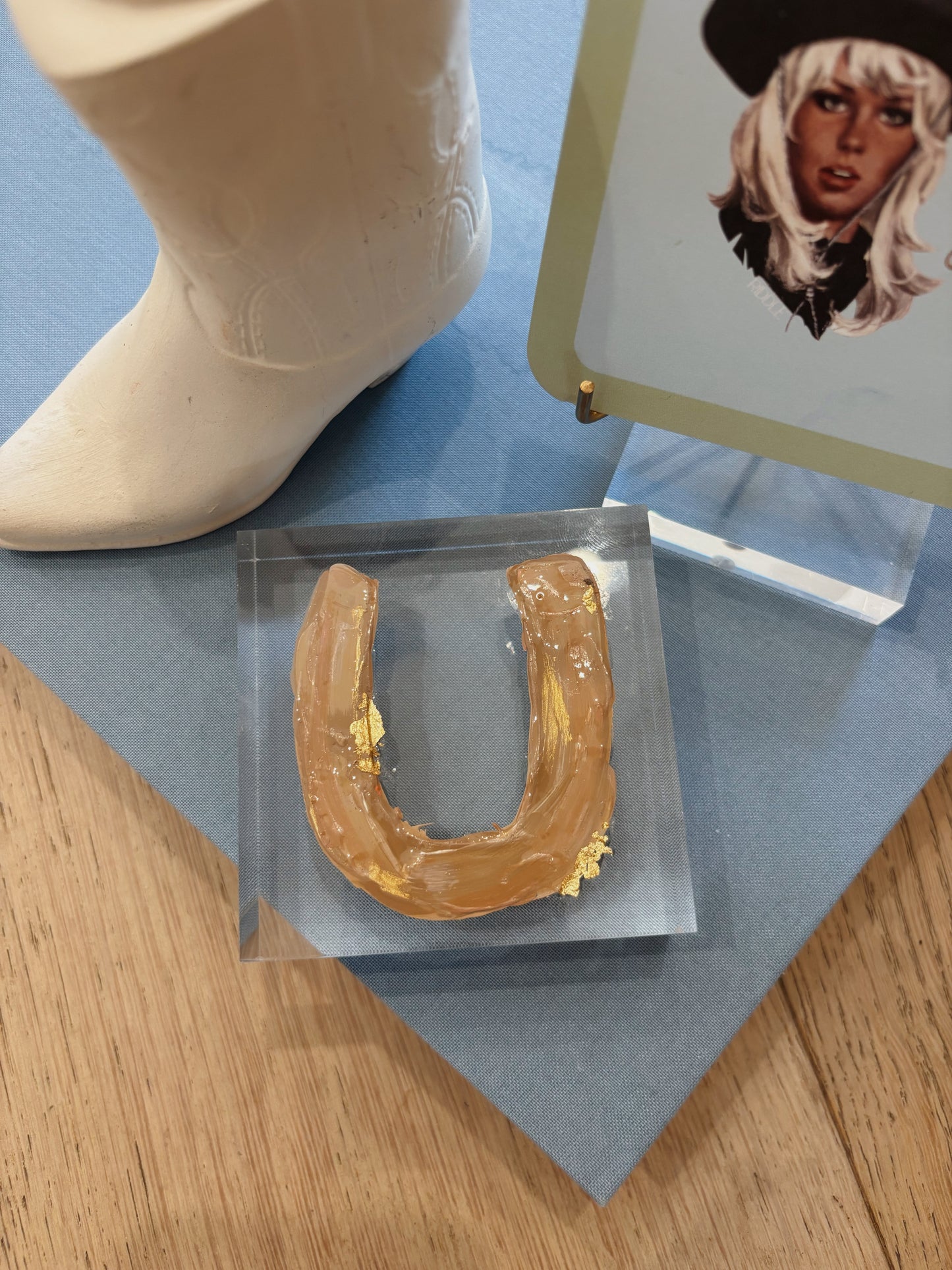 The Acrylic Horse Shoe Minis