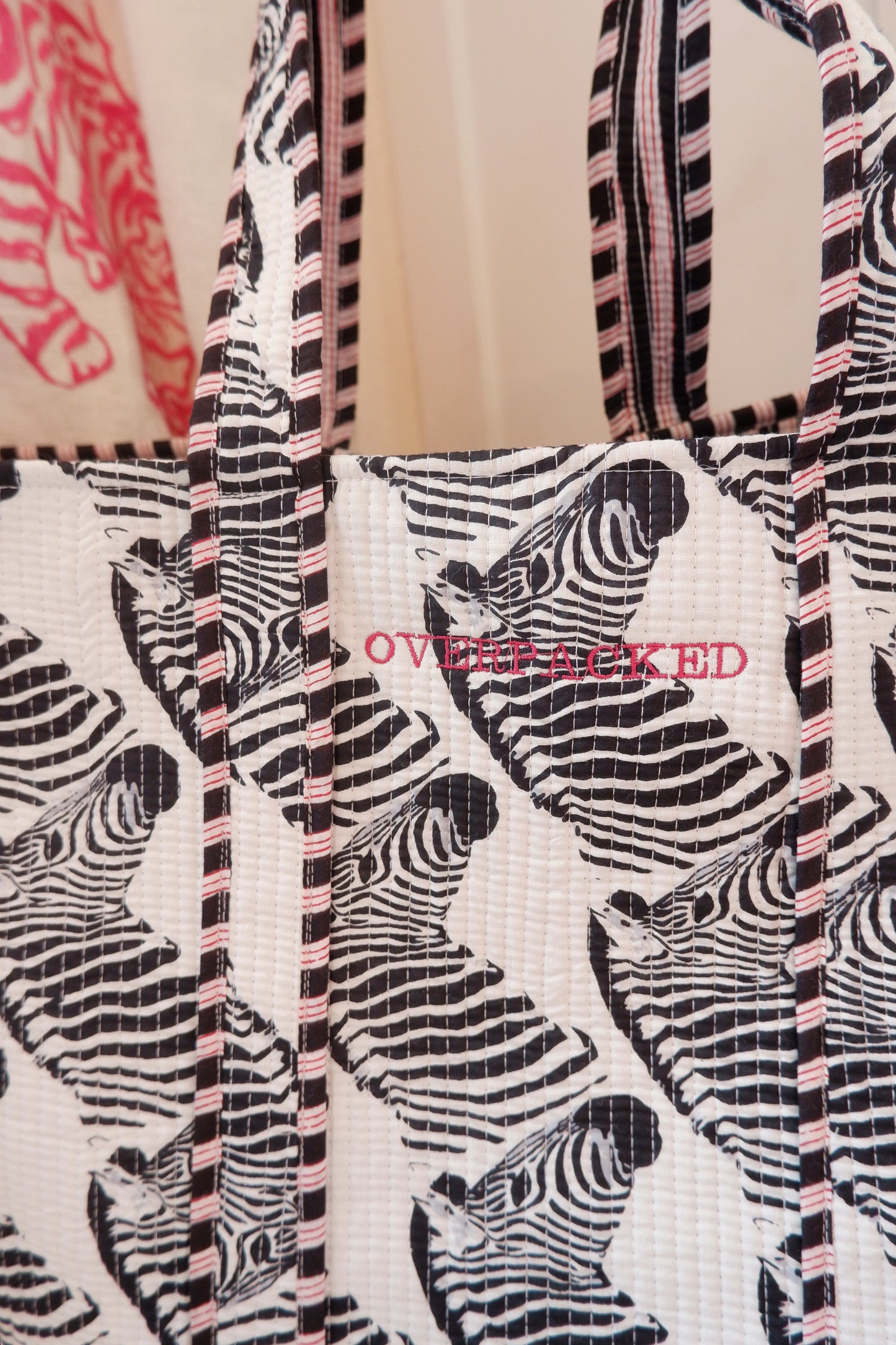 THE ‘OVERPACKED’ OVERSIZED TOTE BAG