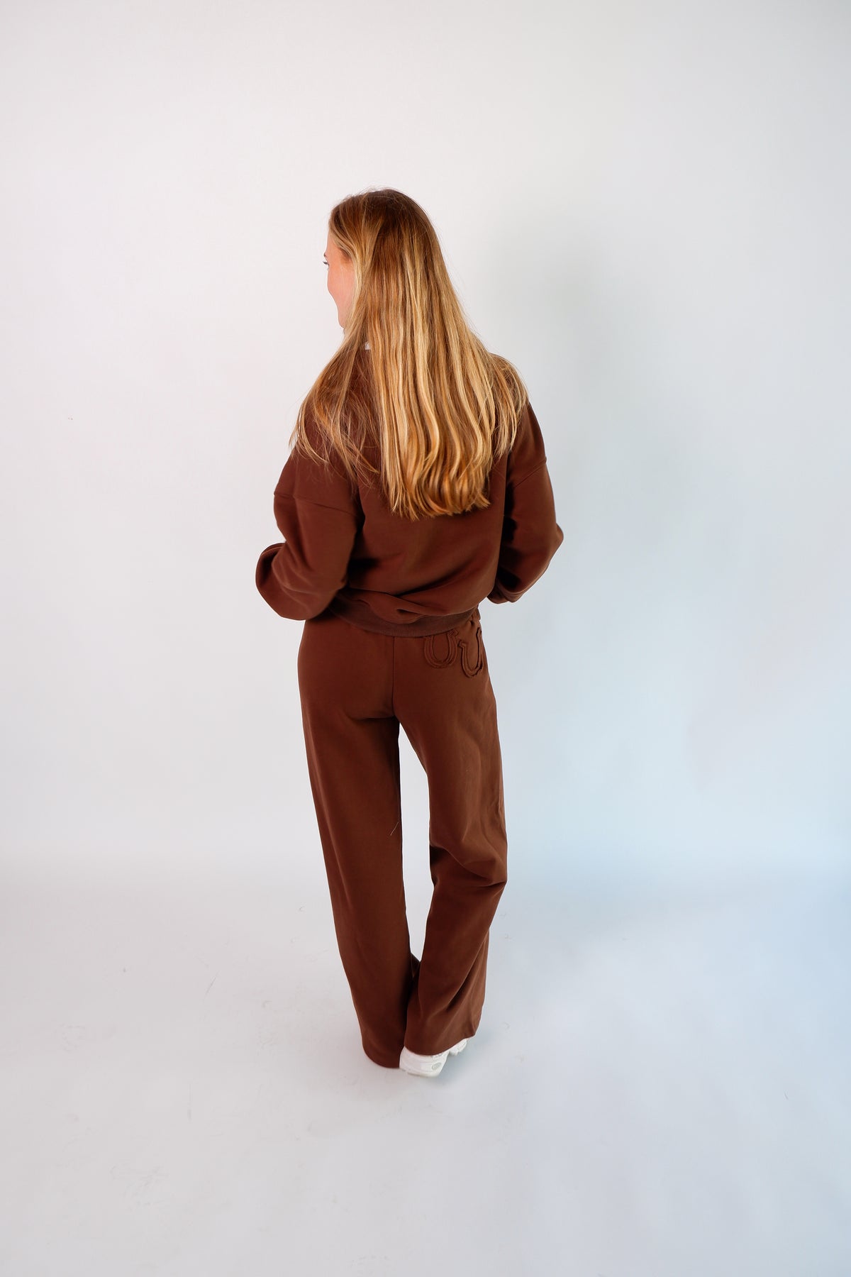 The Lucky Horseshoe Set in Mocha