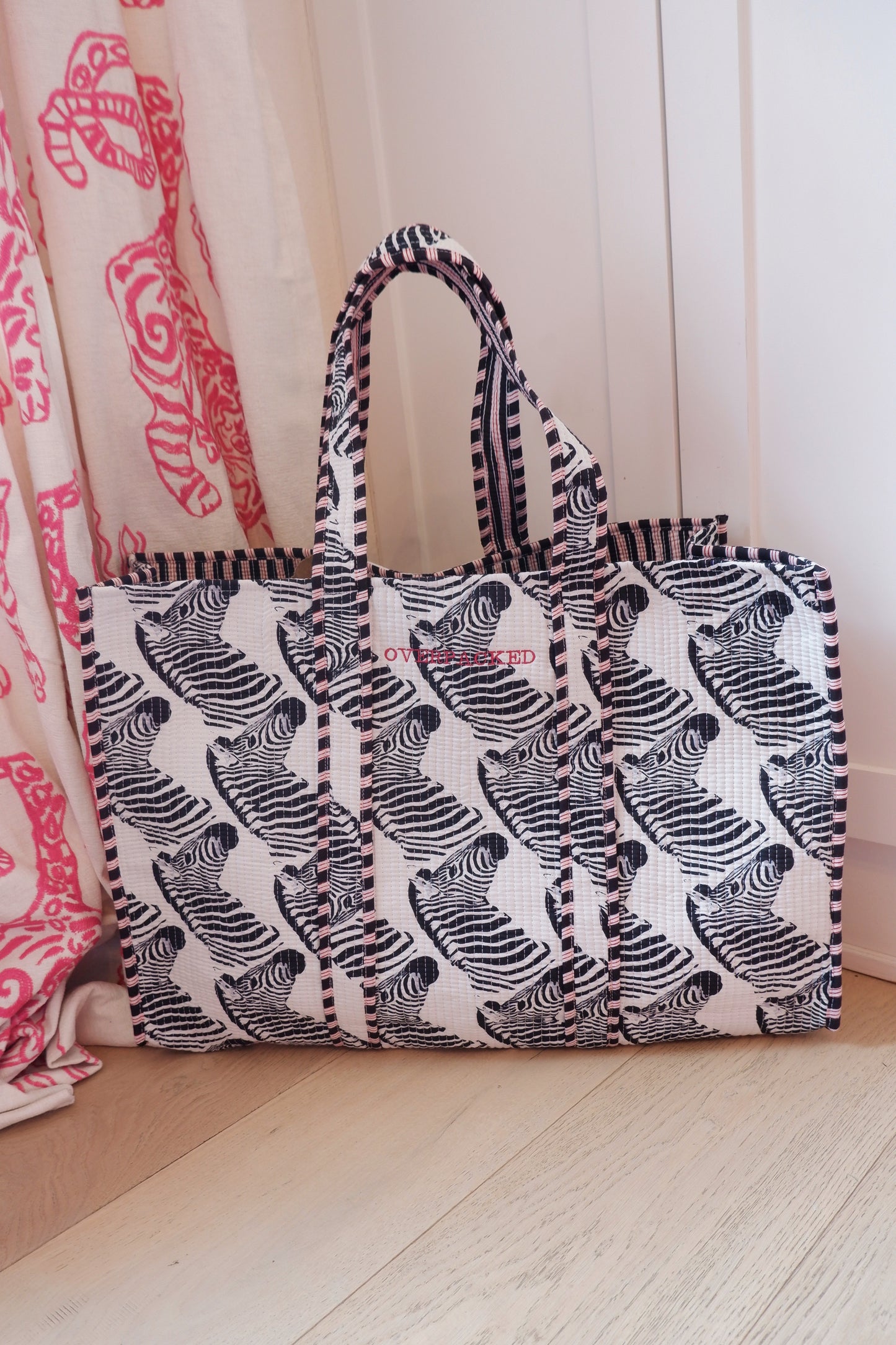 THE ‘OVERPACKED’ OVERSIZED TOTE BAG