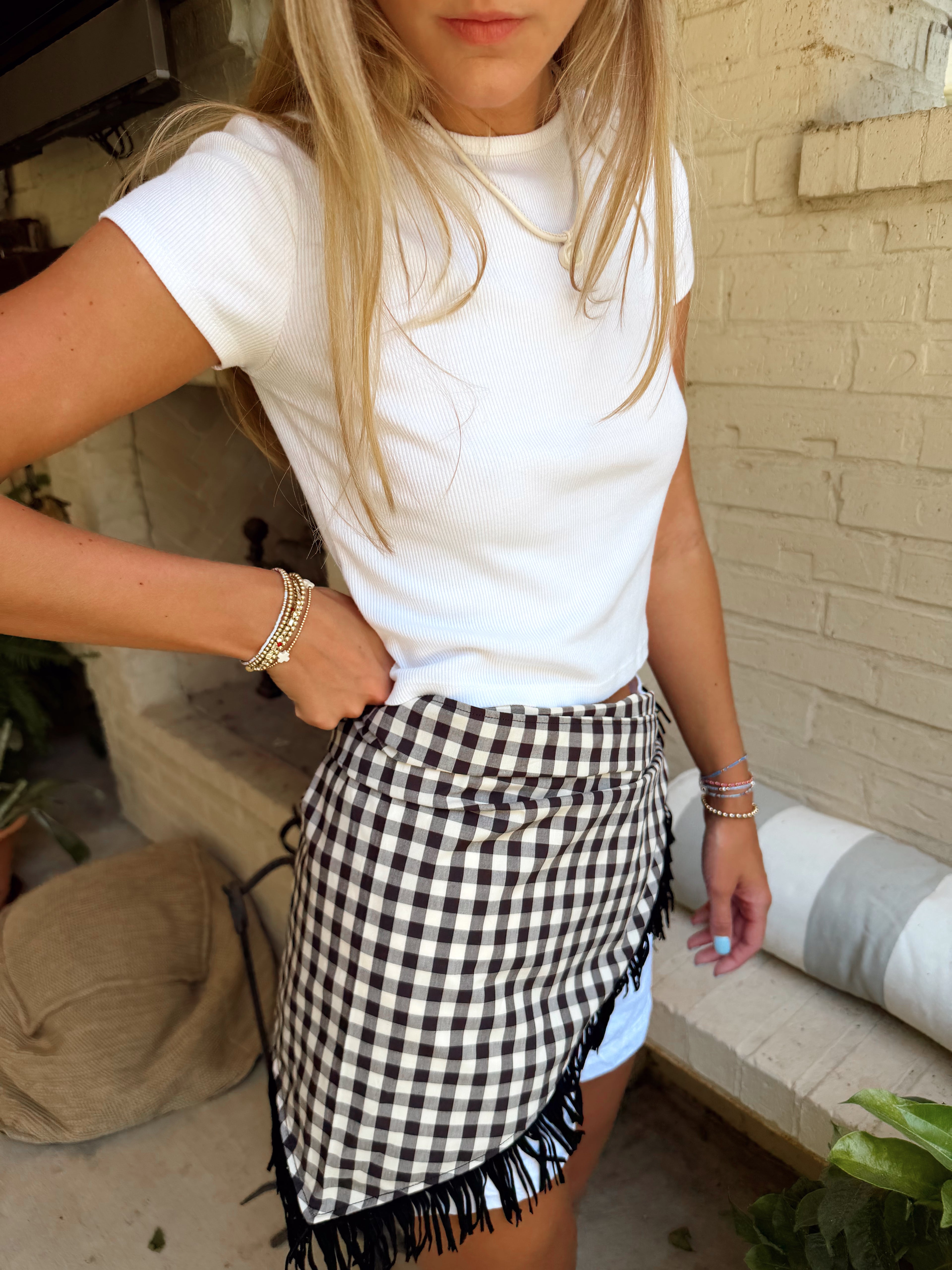 The Black and White Fringe Trim Waist Scarf